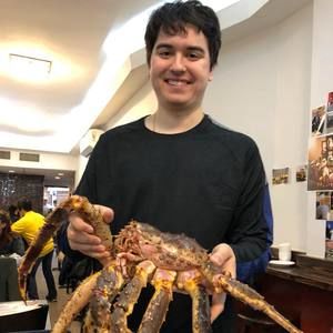 Meet your Posher, Simon